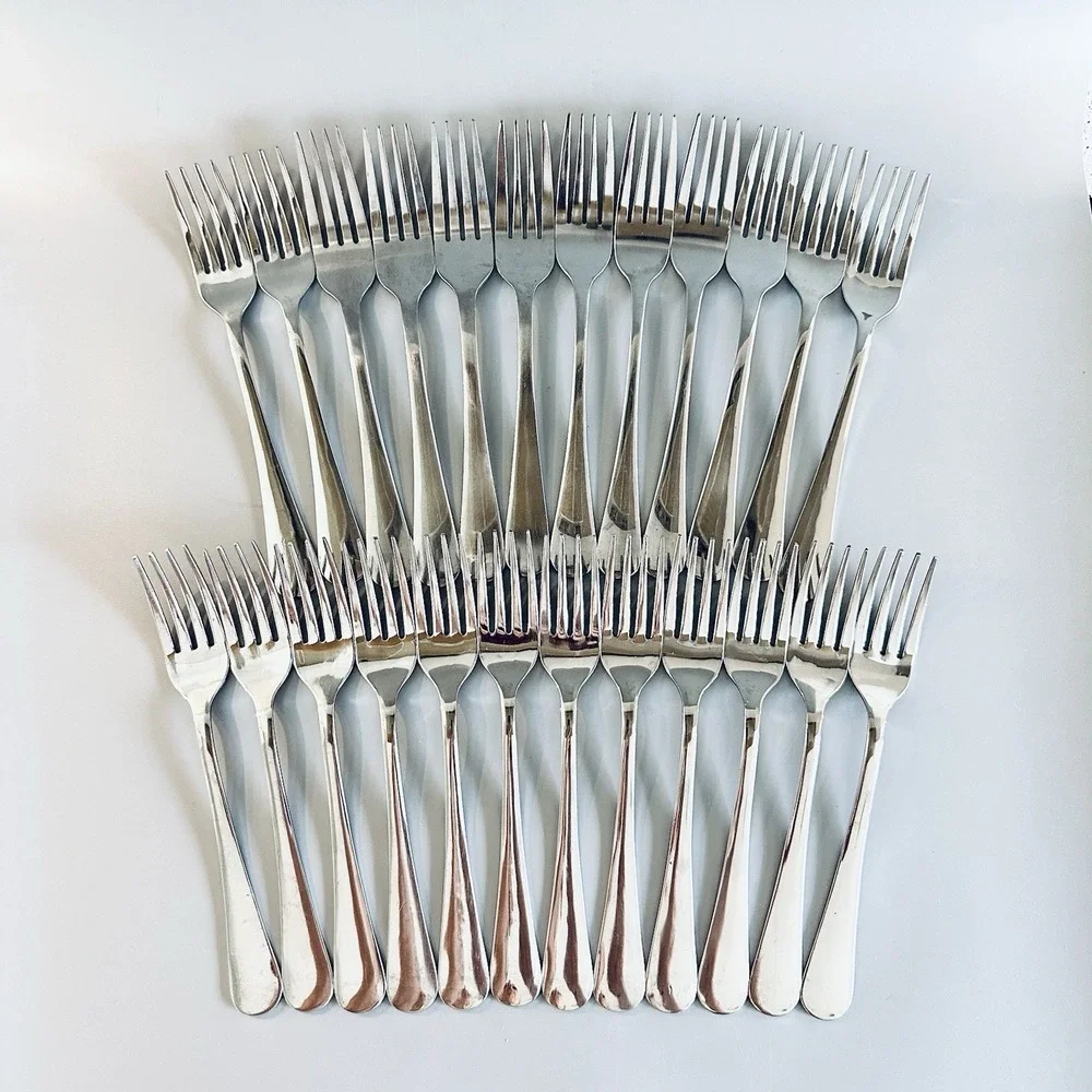 25 Stainless Forks Flatware Fork Lot SIMPLE SOLID Mixed Mismatched Vtg EXCELLENT